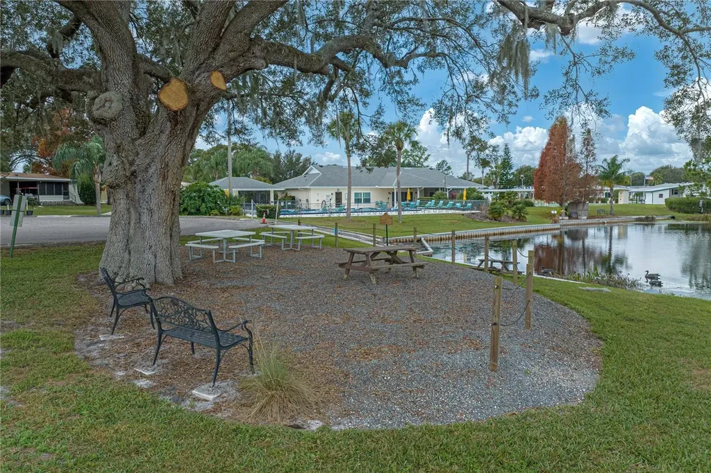 6114 Grand Oaks Drive SE Winter Haven FL 33884