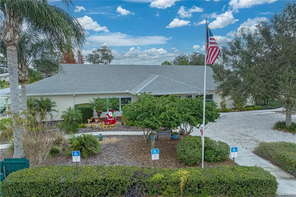 6114 Grand Oaks Drive SE Winter Haven FL 33884