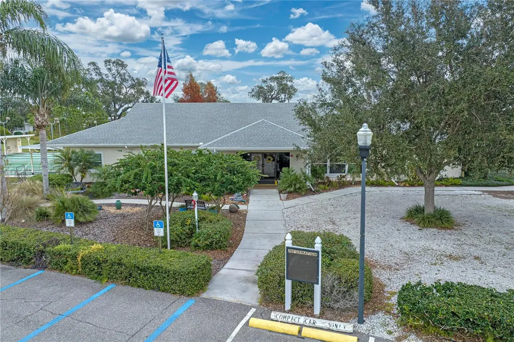 6114 Grand Oaks Drive SE Winter Haven FL 33884
