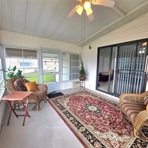 6114 Grand Oaks Drive SE Winter Haven FL 33884