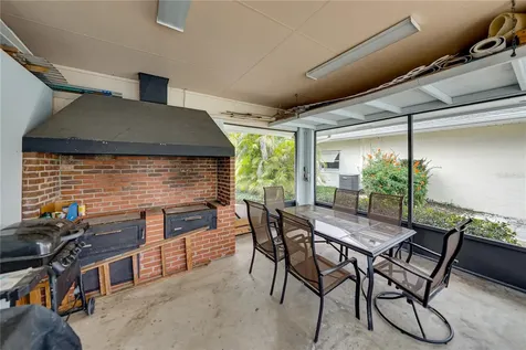 6114 Grand Oaks Drive SE Winter Haven FL 33884