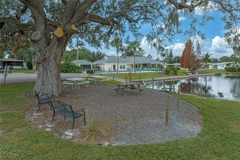 6114 Grand Oaks Drive SE Winter Haven FL 33884