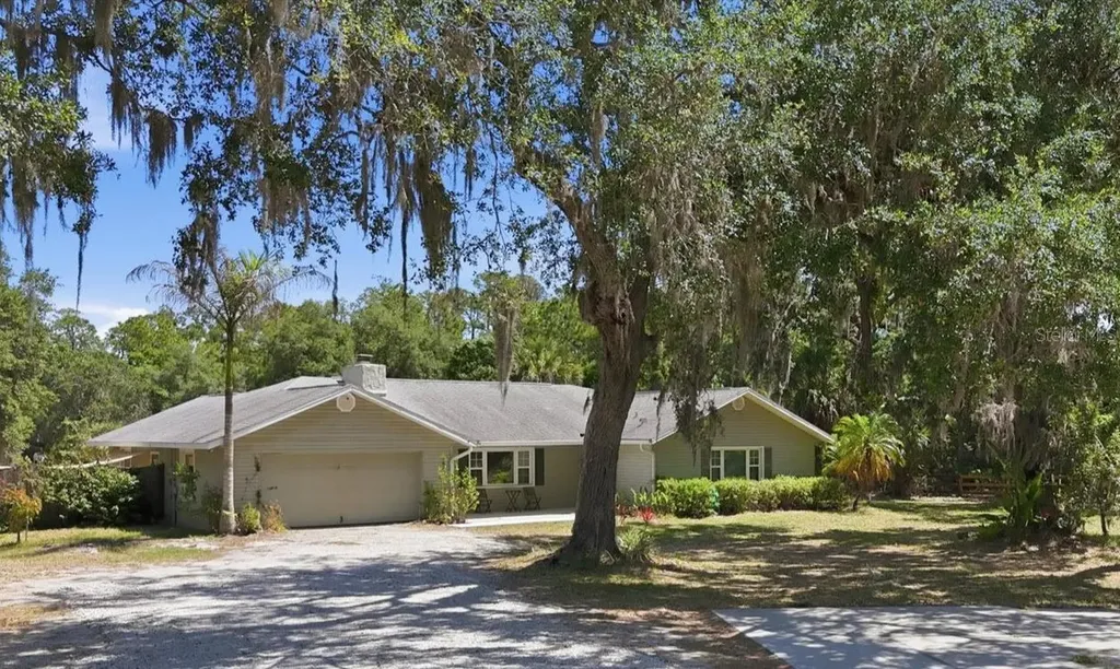 4420 Greenwood Stables Road Sarasota FL 34235