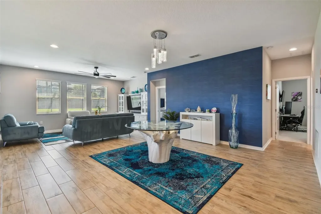 2433 Santa Vista Loop Apopka FL 32703