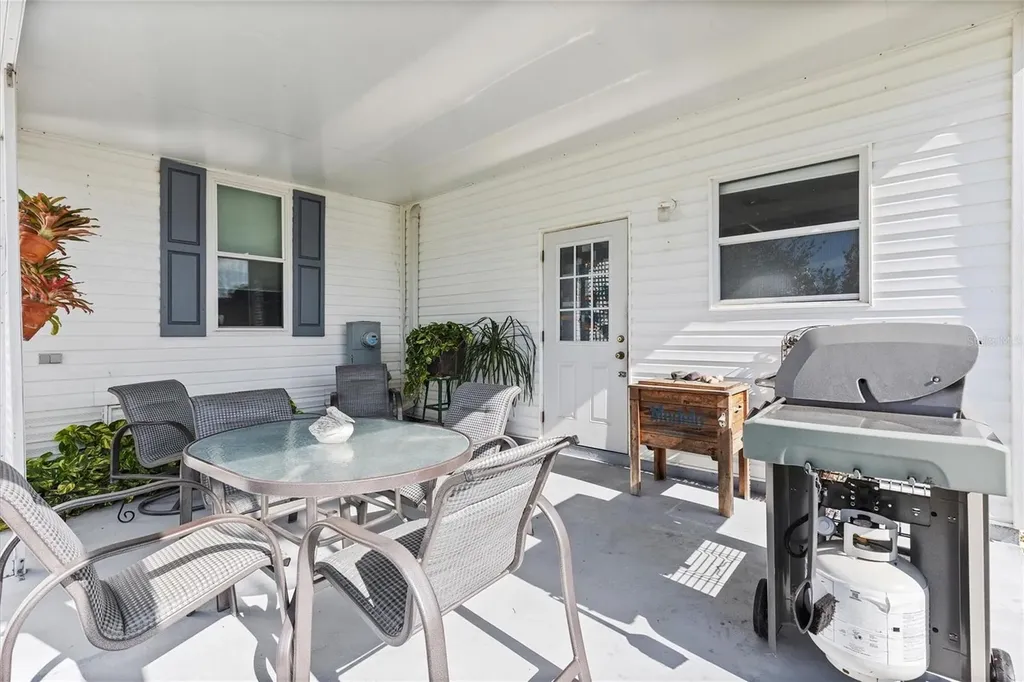 5145 Hartford Lane Wildwood FL 34785