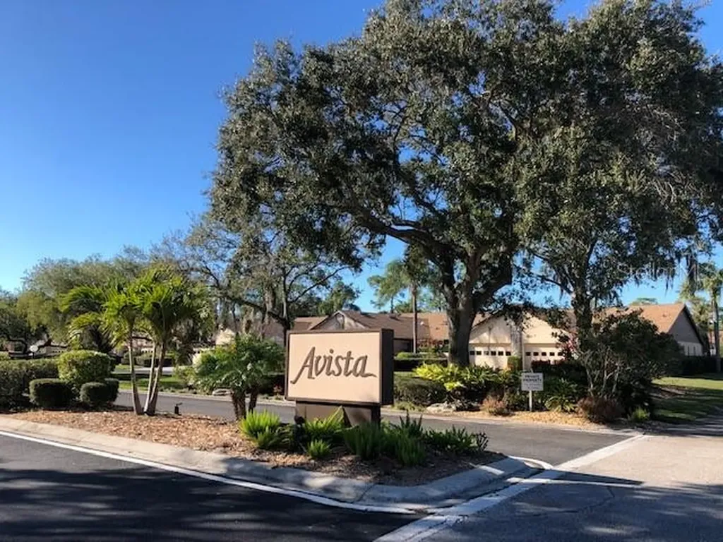 5767 Avista Drive Sarasota FL 34243