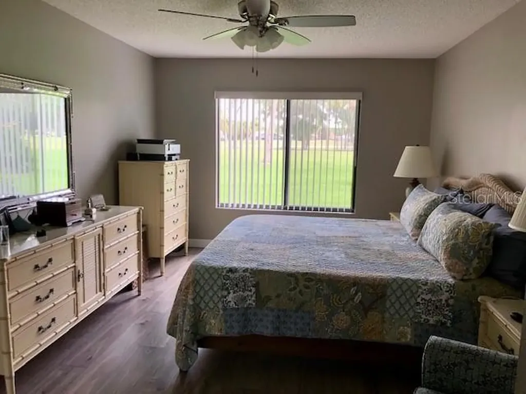 5767 Avista Drive Sarasota FL 34243