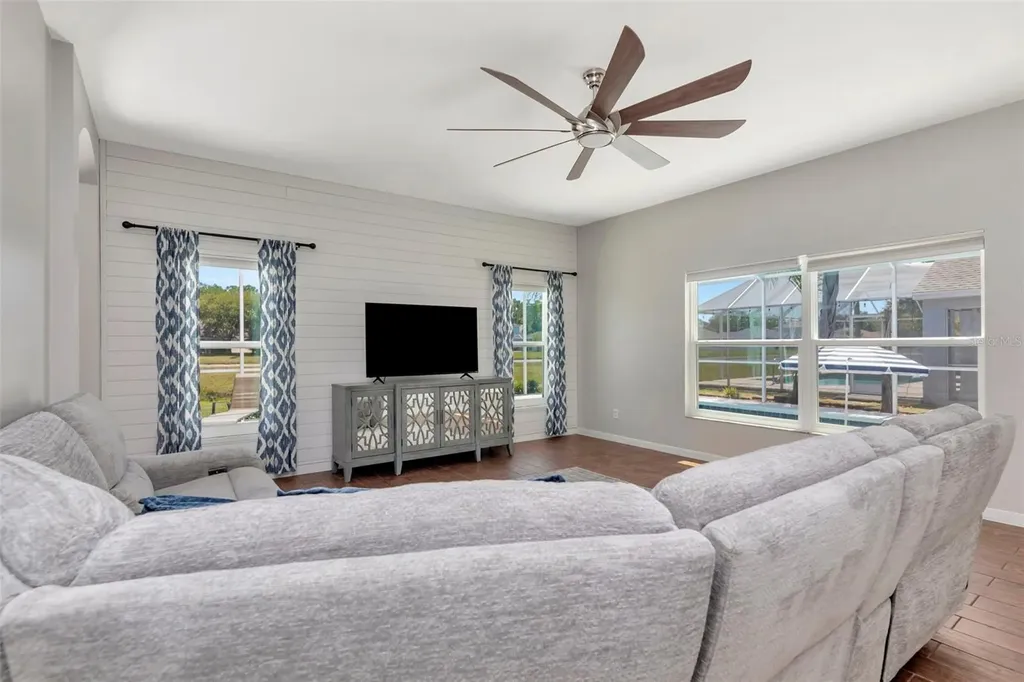 12012 Northumberland Drive Tampa FL 33626