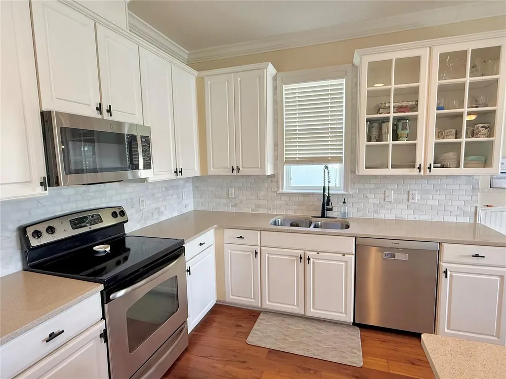 287 Fallen Oak Court Eustis FL 32736