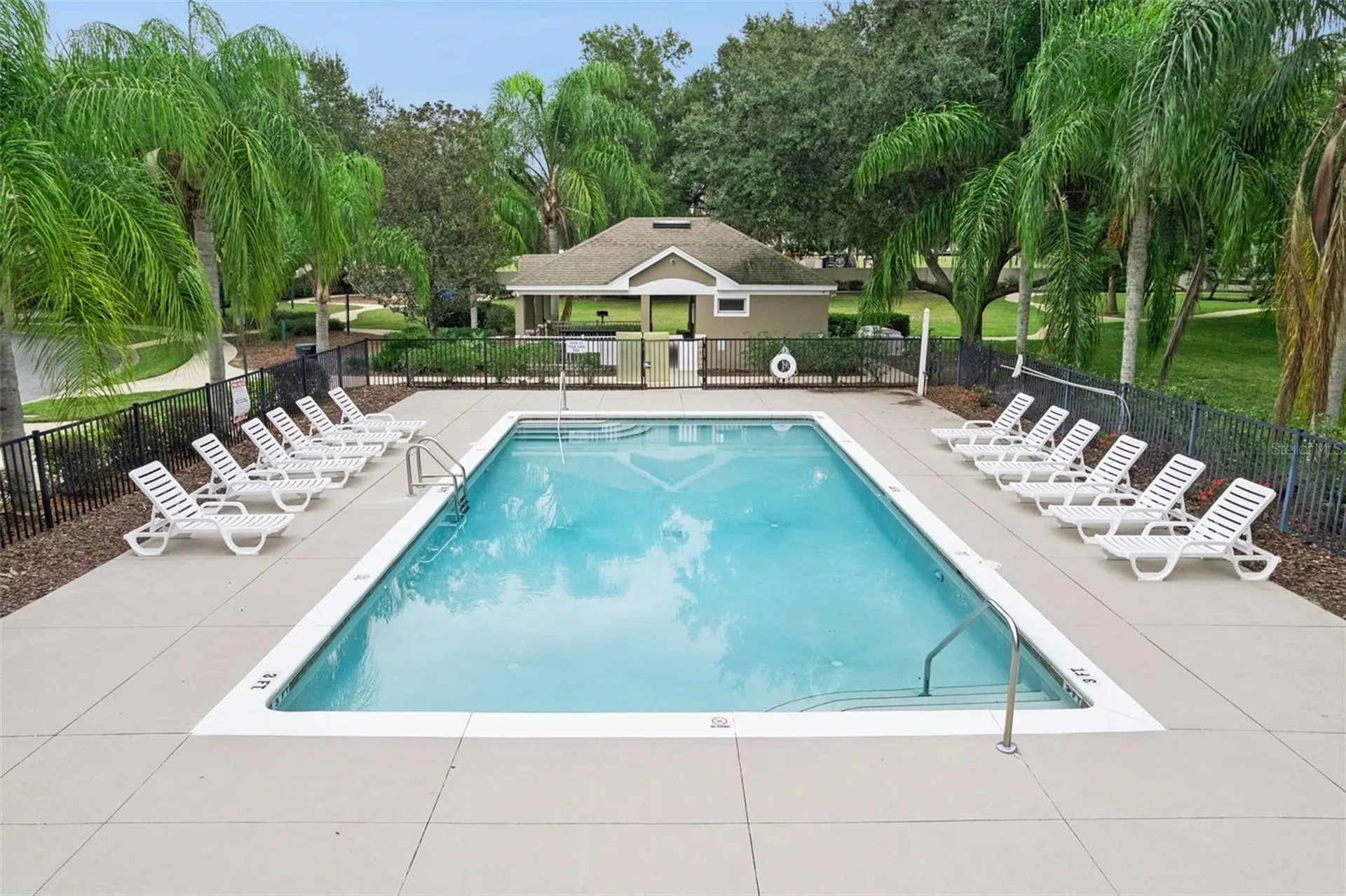 287 Fallen Oak Court Eustis FL 32736