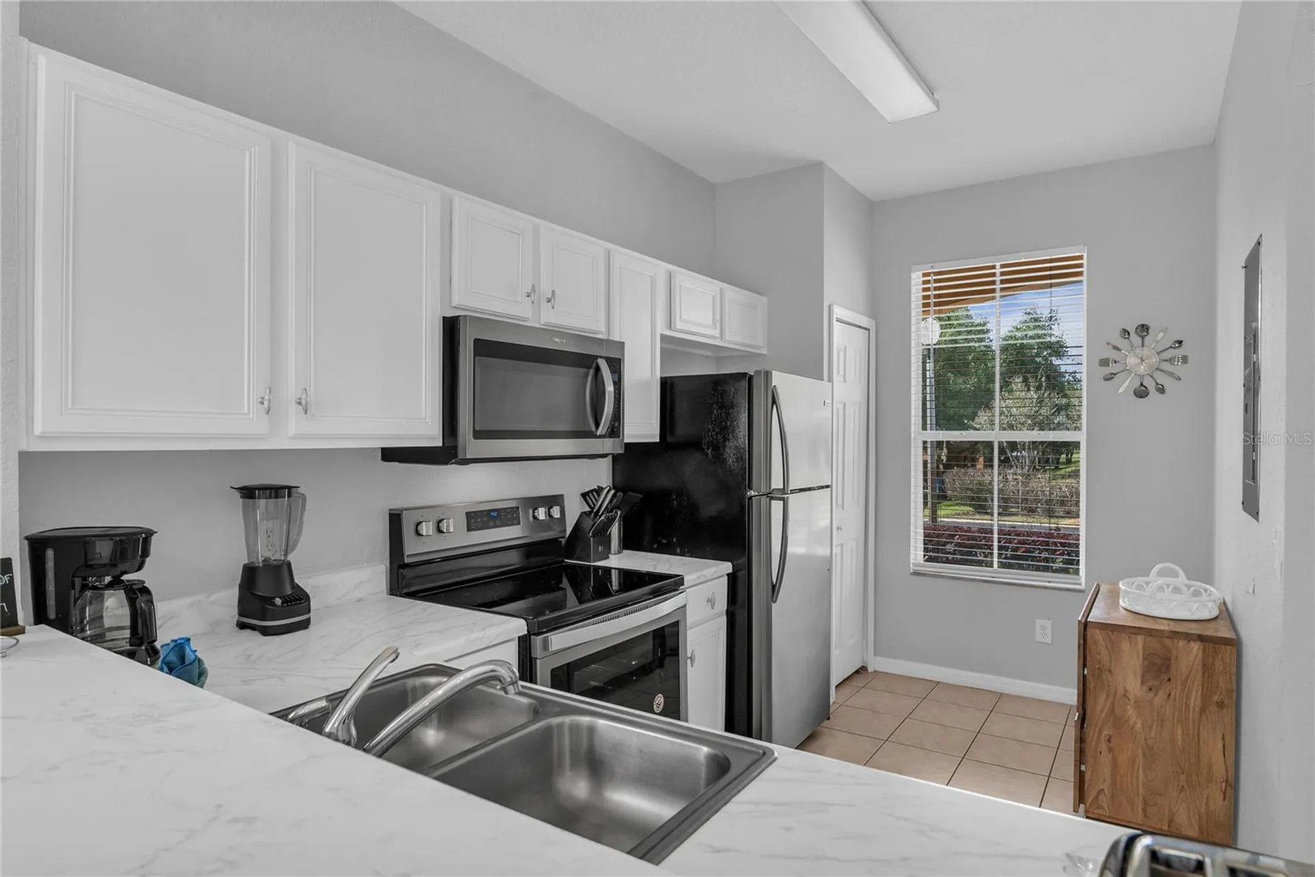 457 La Mirage Street Davenport FL 33897