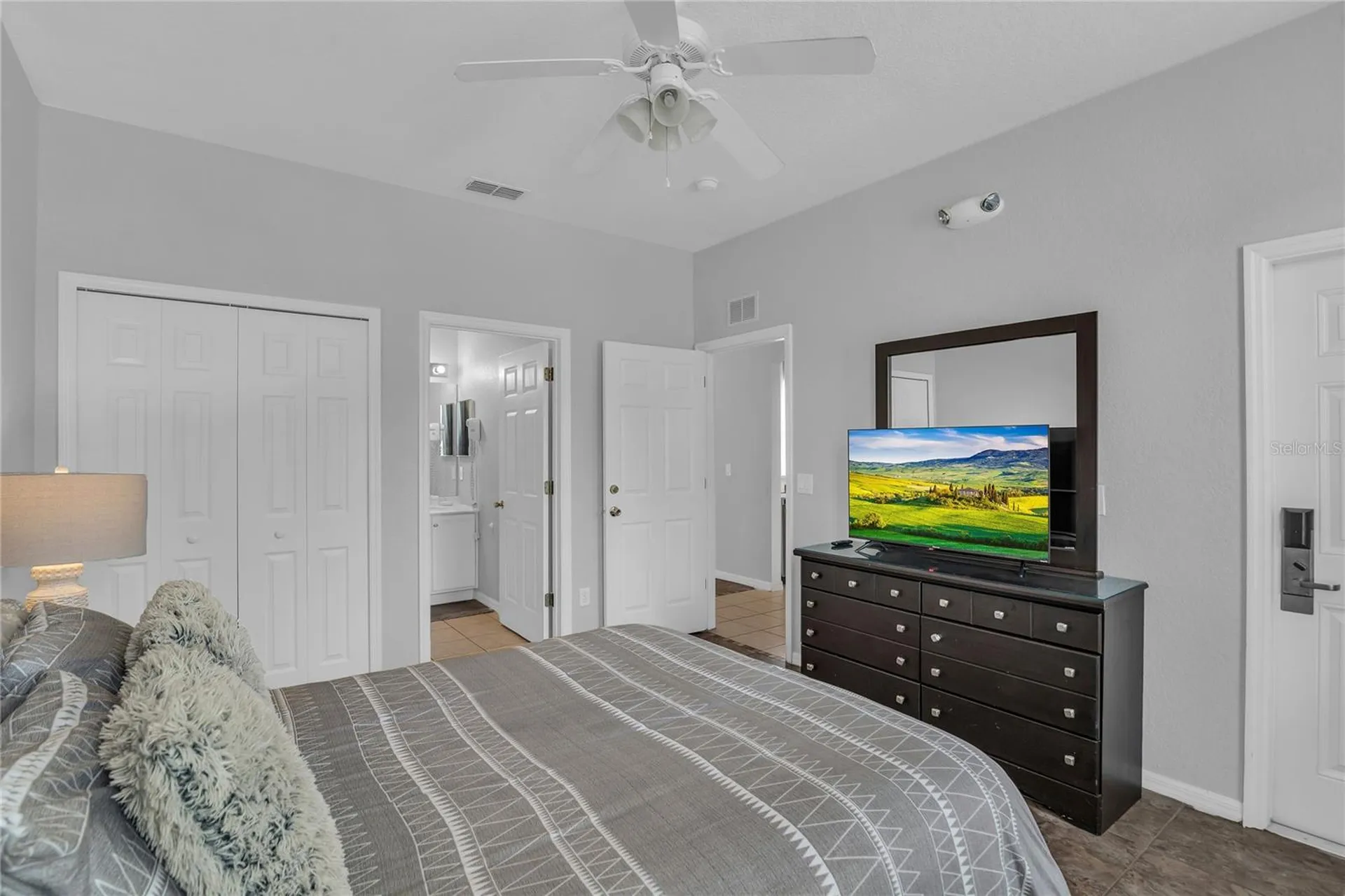 457 La Mirage Street Davenport FL 33897