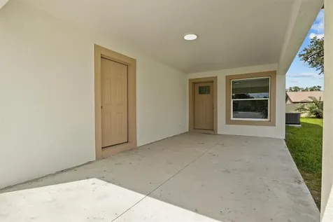 4078 Oak Loop Mulberry FL 33860