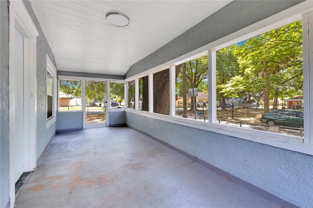 1029 Colyer Street Orlando FL 32805