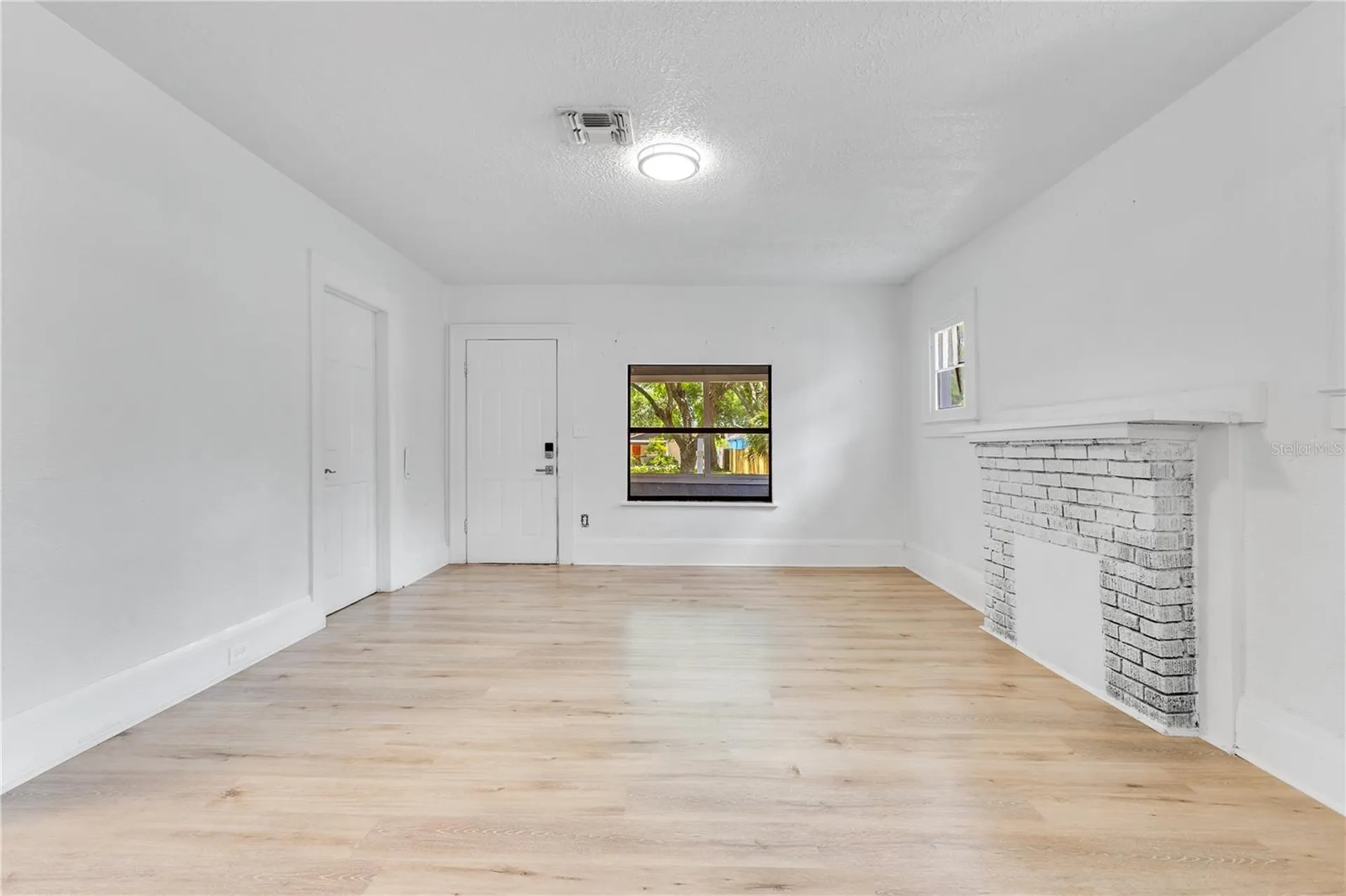 1029 Colyer Street Orlando FL 32805