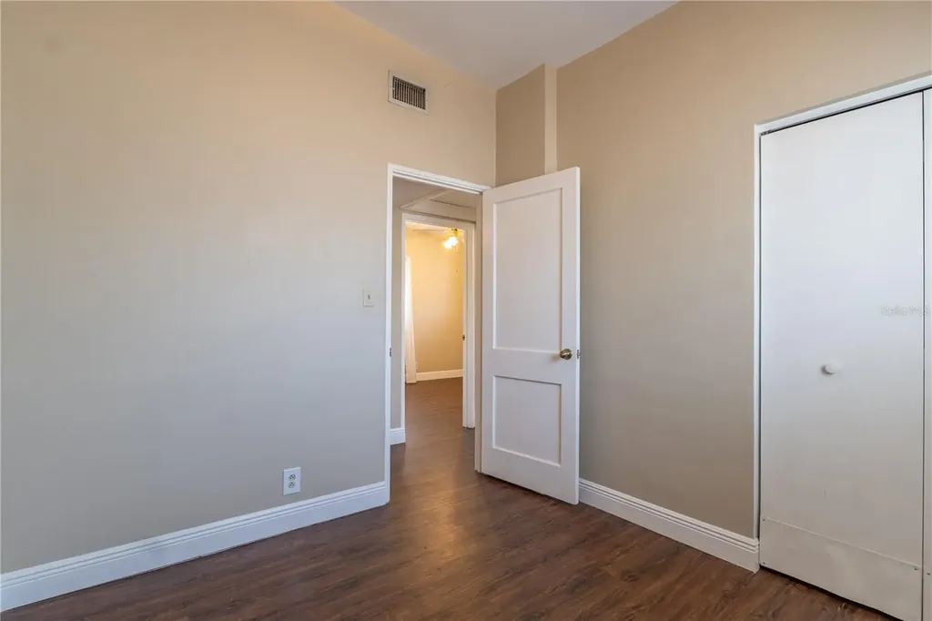 3522 W Paul Avenue Tampa FL 33611