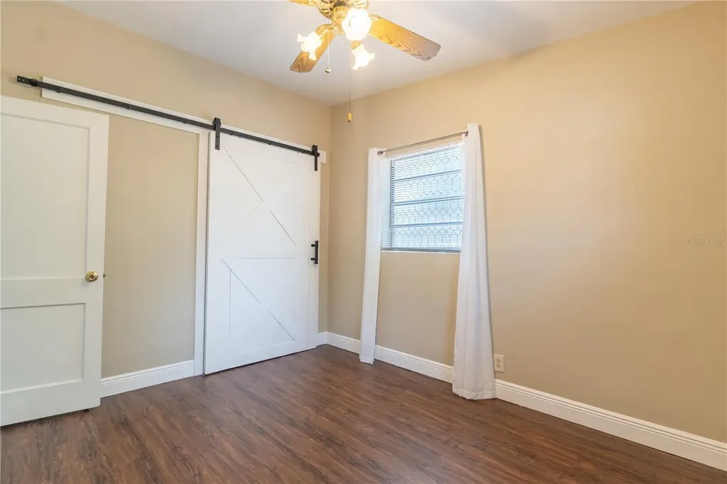 3522 W Paul Avenue Tampa FL 33611