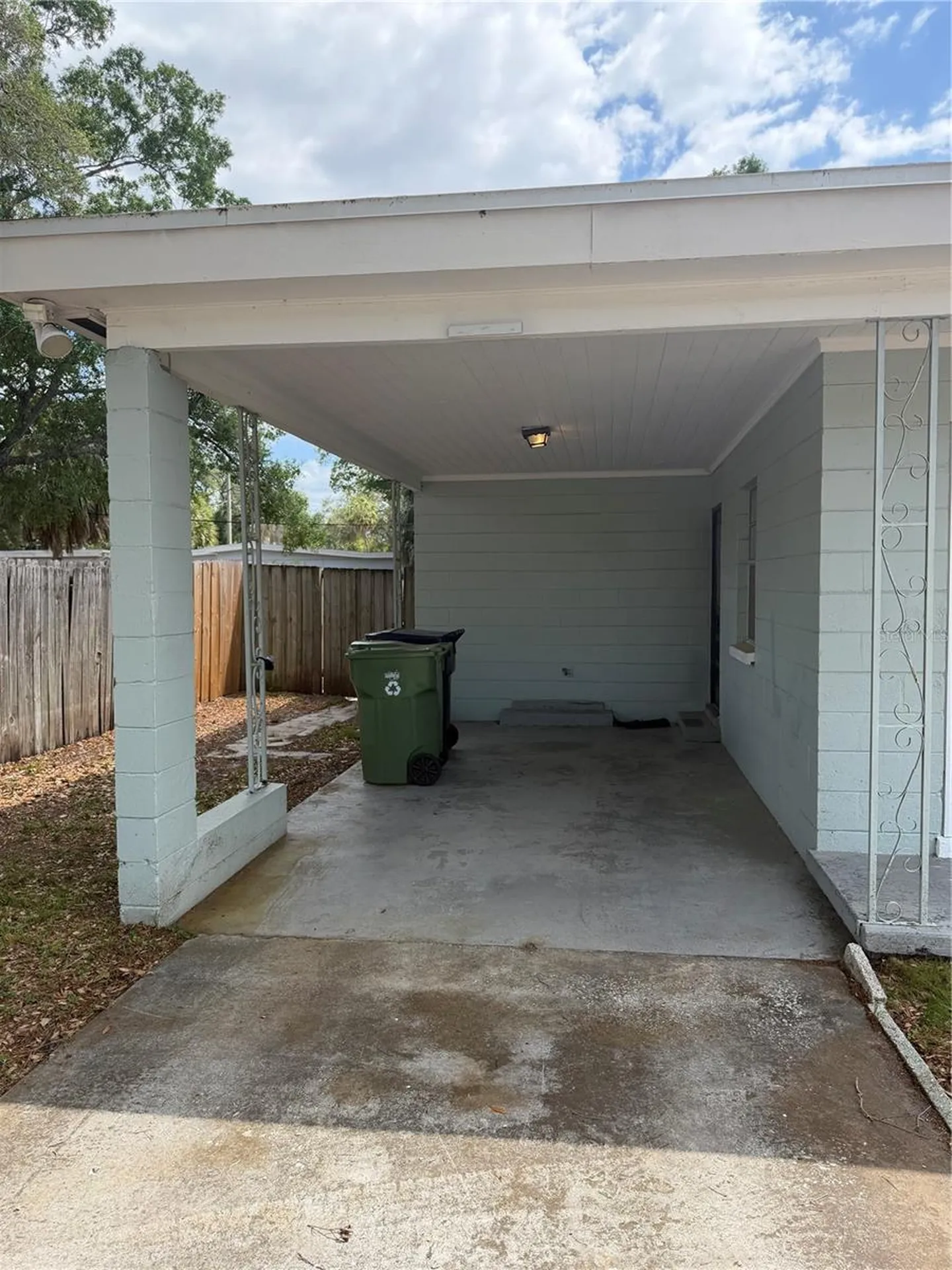 3522 W Paul Avenue Tampa FL 33611
