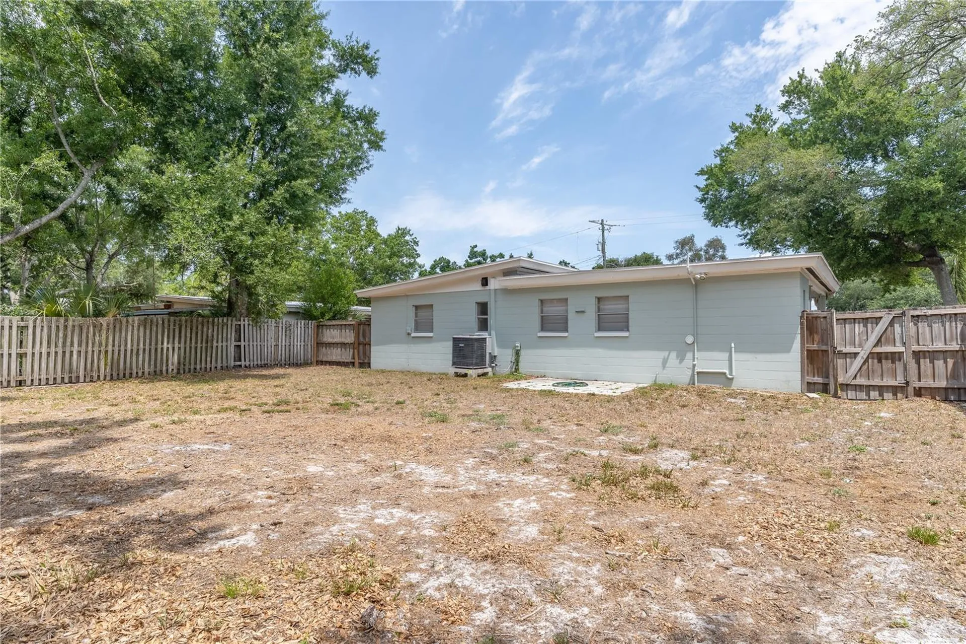 3522 W Paul Avenue Tampa FL 33611