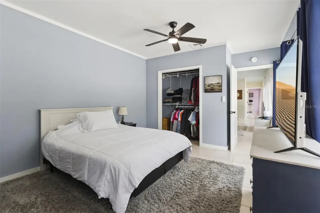 27627 Lois Drive Tavares FL 32778