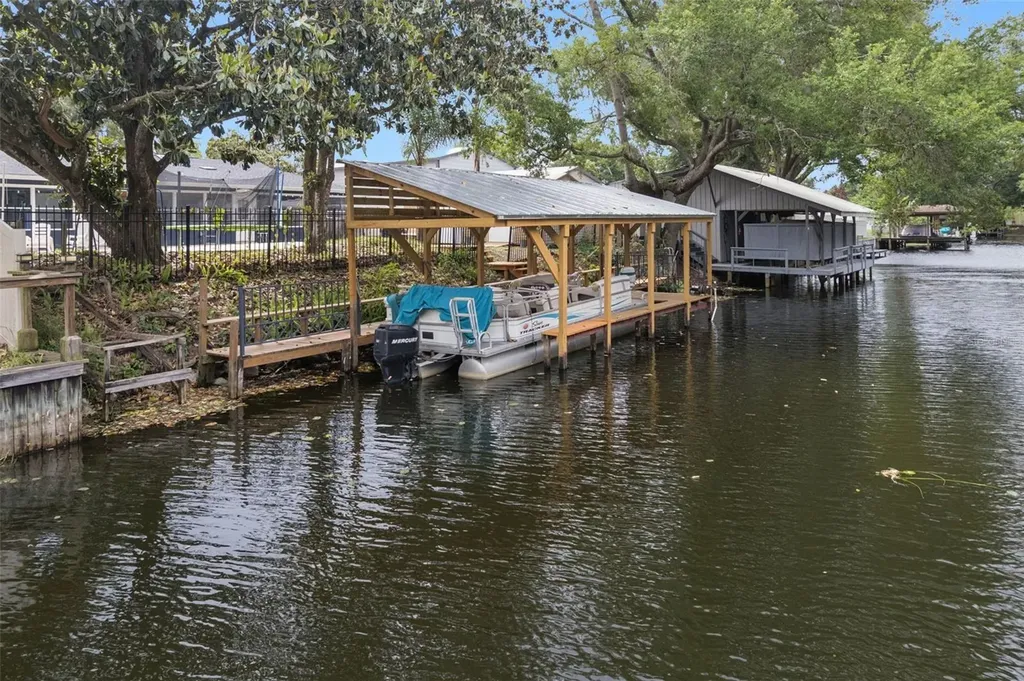 27627 Lois Drive Tavares FL 32778
