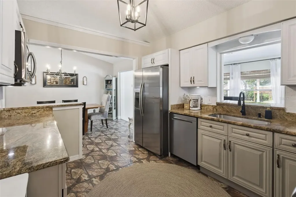 27627 Lois Drive Tavares FL 32778