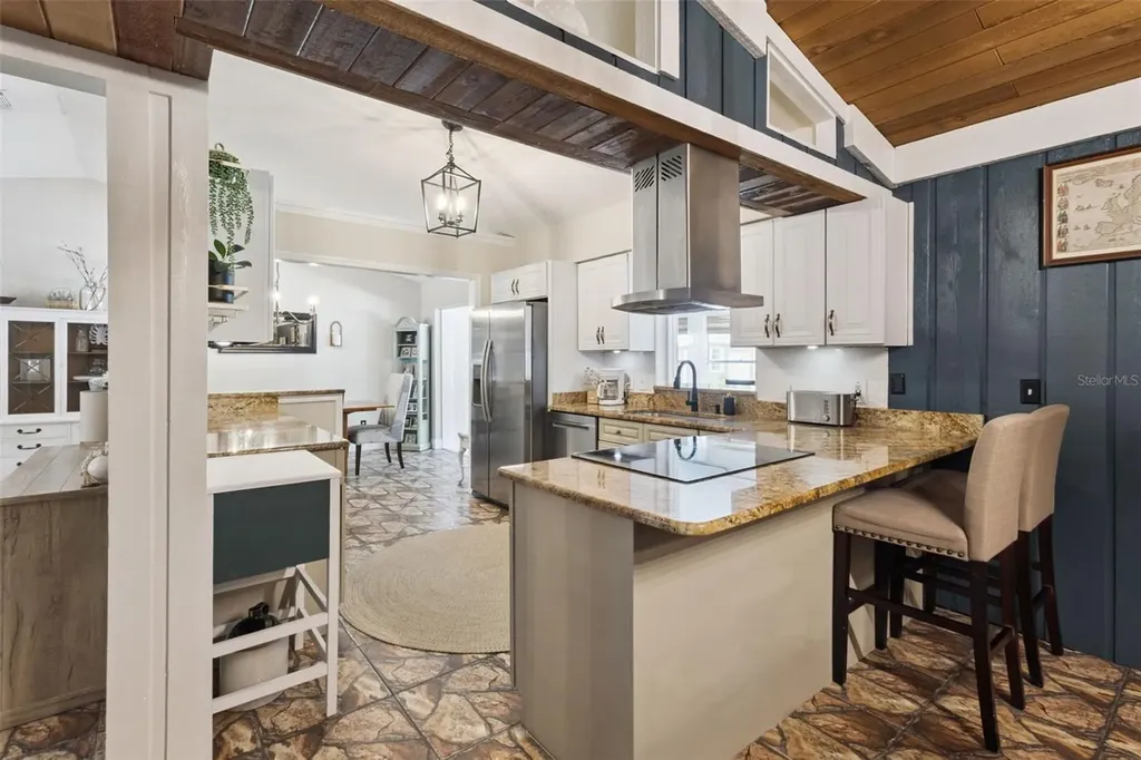 27627 Lois Drive Tavares FL 32778