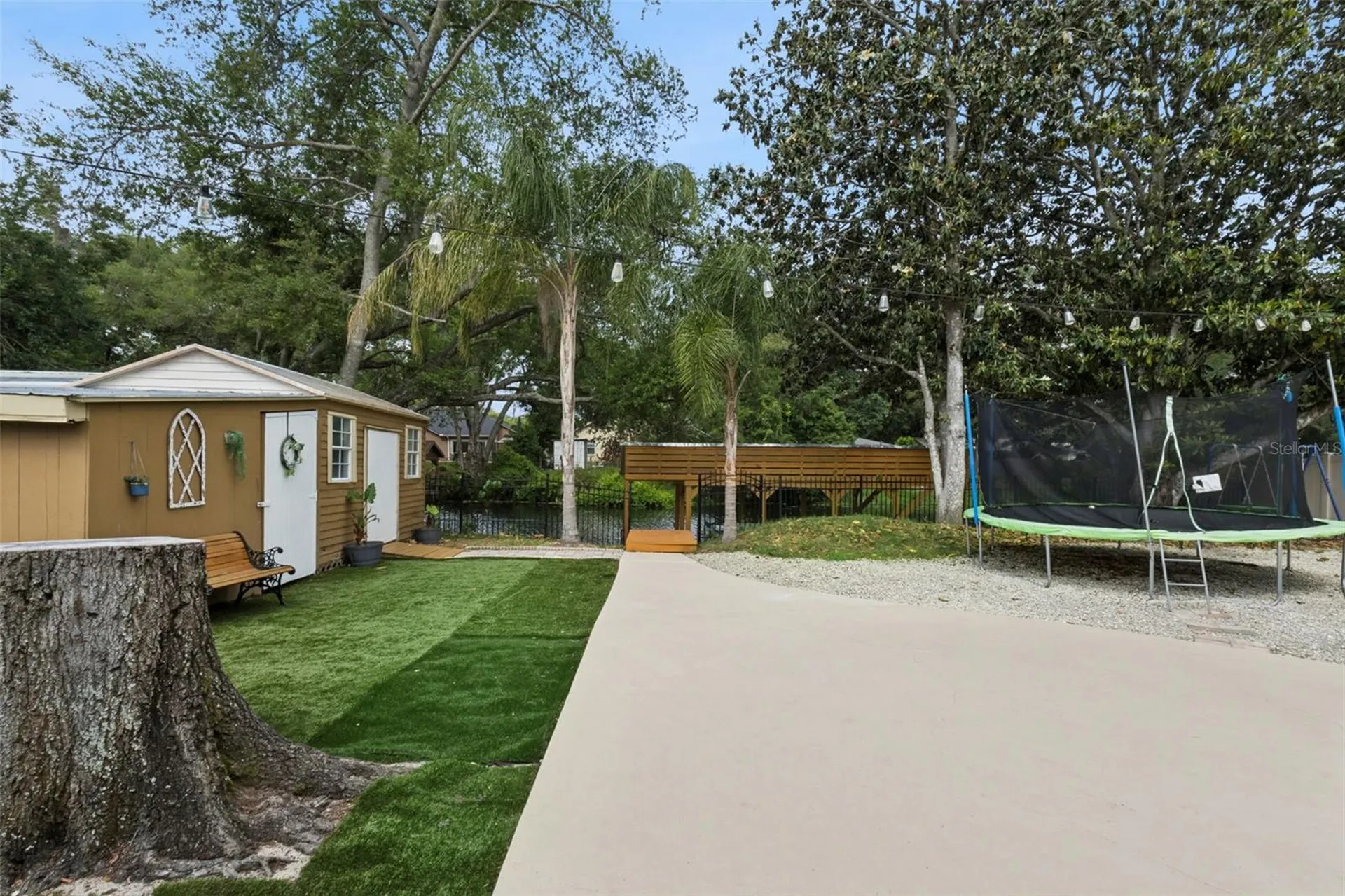 27627 Lois Drive Tavares FL 32778