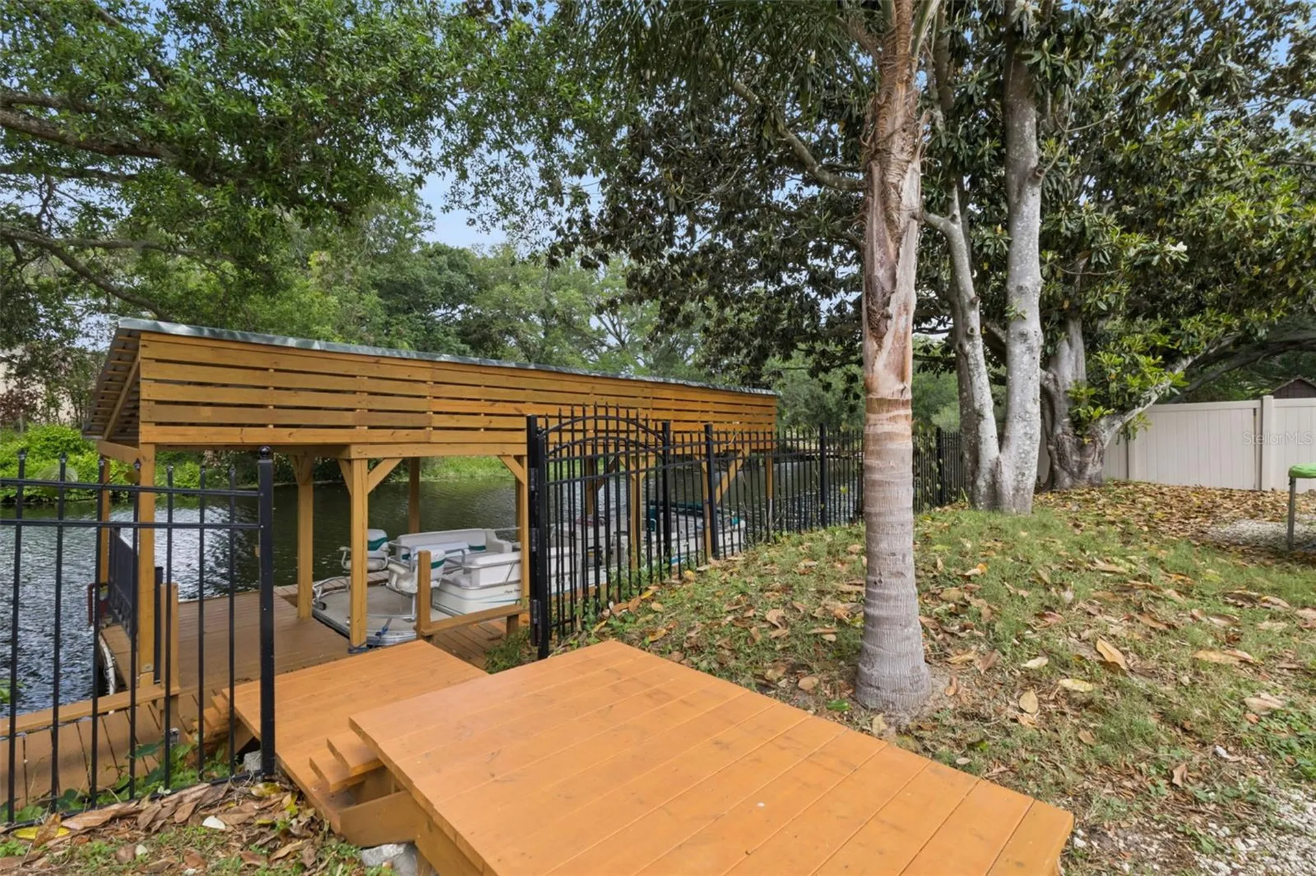 27627 Lois Drive Tavares FL 32778