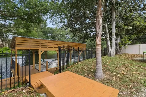 27627 Lois Drive Tavares FL 32778