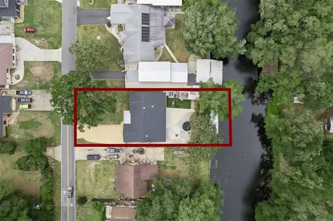 27627 Lois Drive Tavares FL 32778