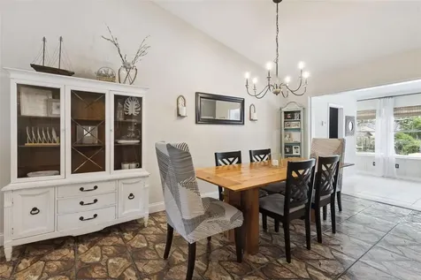 27627 Lois Drive Tavares FL 32778