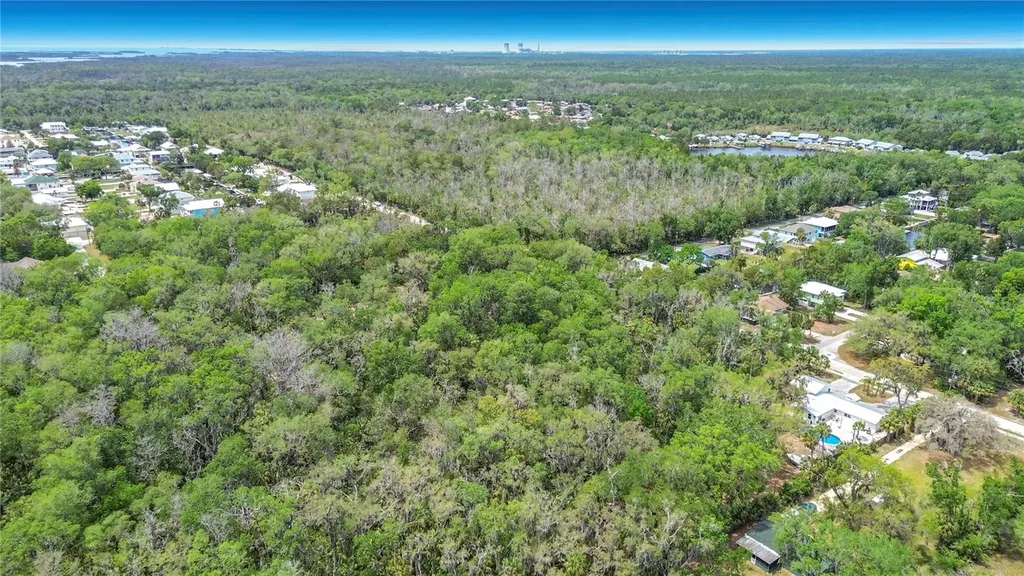 1670 NW 19th Street Crystal River FL 34428