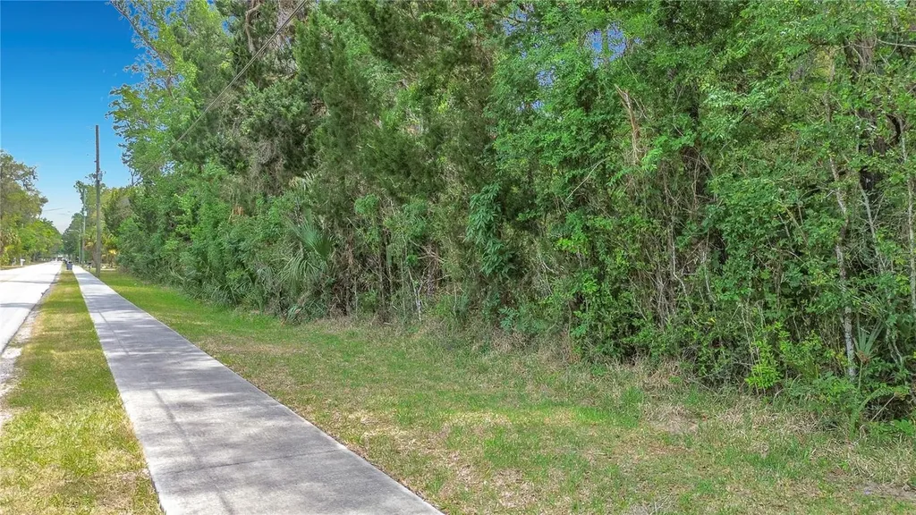 1670 NW 19th Street Crystal River FL 34428