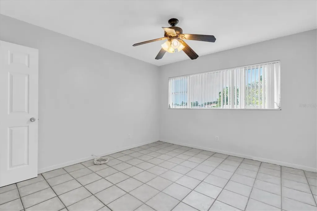 3717 46th Avenue S St Petersburg FL 33711