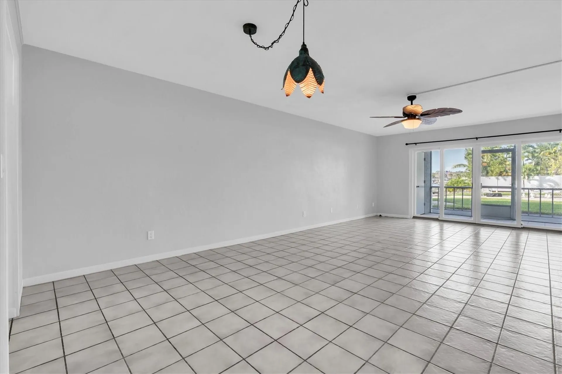 3717 46th Avenue S St Petersburg FL 33711