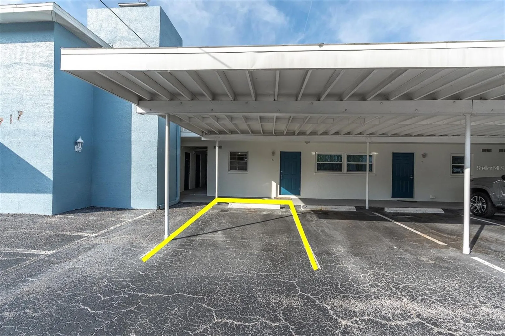 3717 46th Avenue S St Petersburg FL 33711