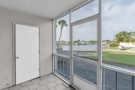 3717 46th Avenue S St Petersburg FL 33711