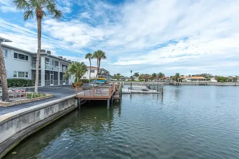 3717 46th Avenue S St Petersburg FL 33711
