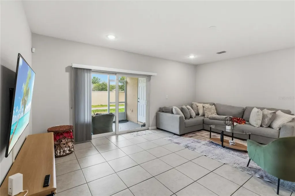 4729 Coral Castle Drive Kissimmee FL 34746
