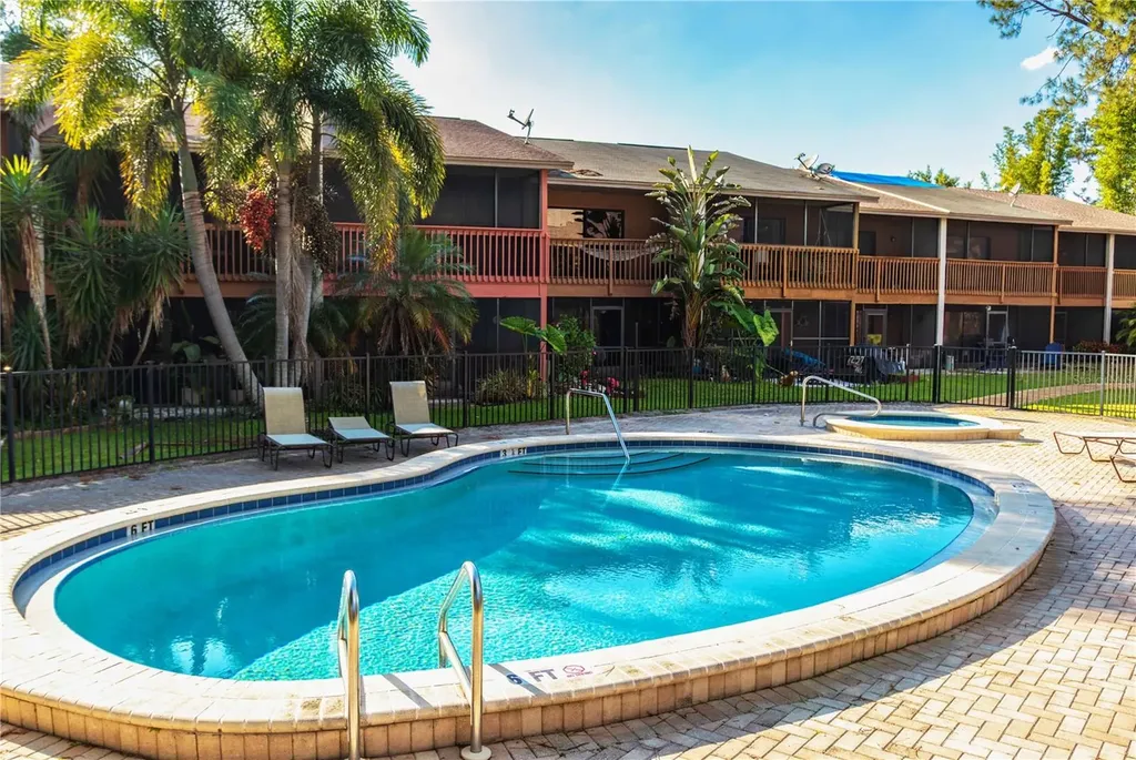 2158 Tarpon Landings Drive Tarpon Springs FL 34688
