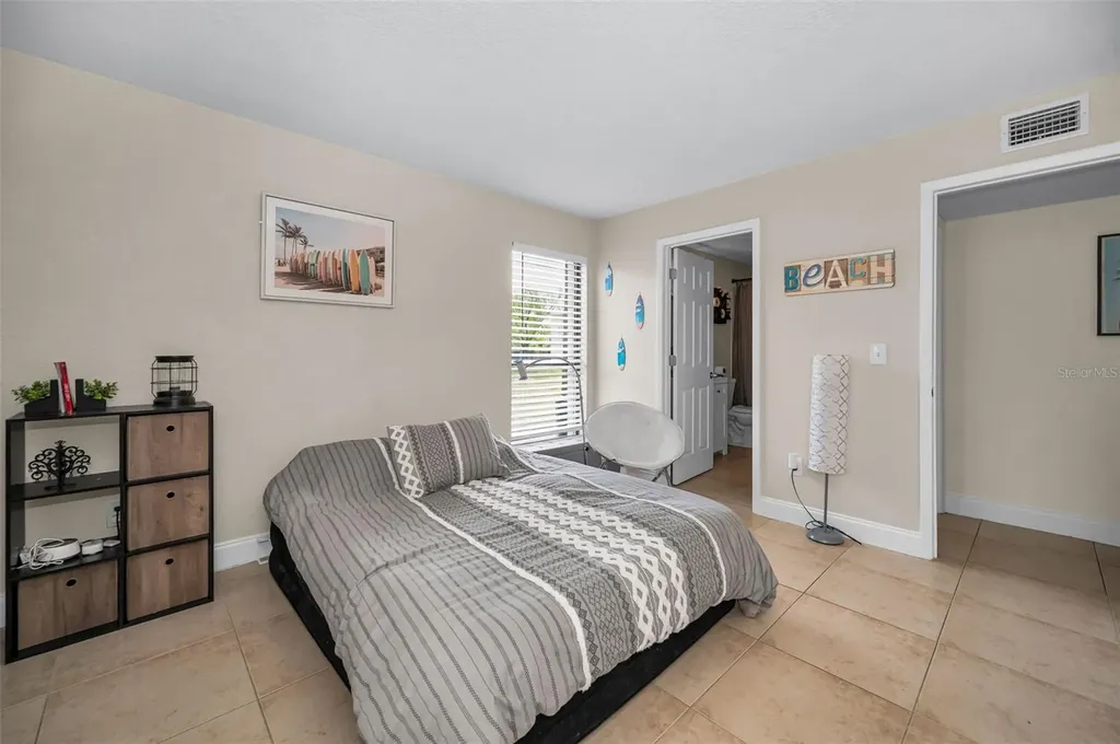 455 Alt 19 S Palm Harbor FL 34683