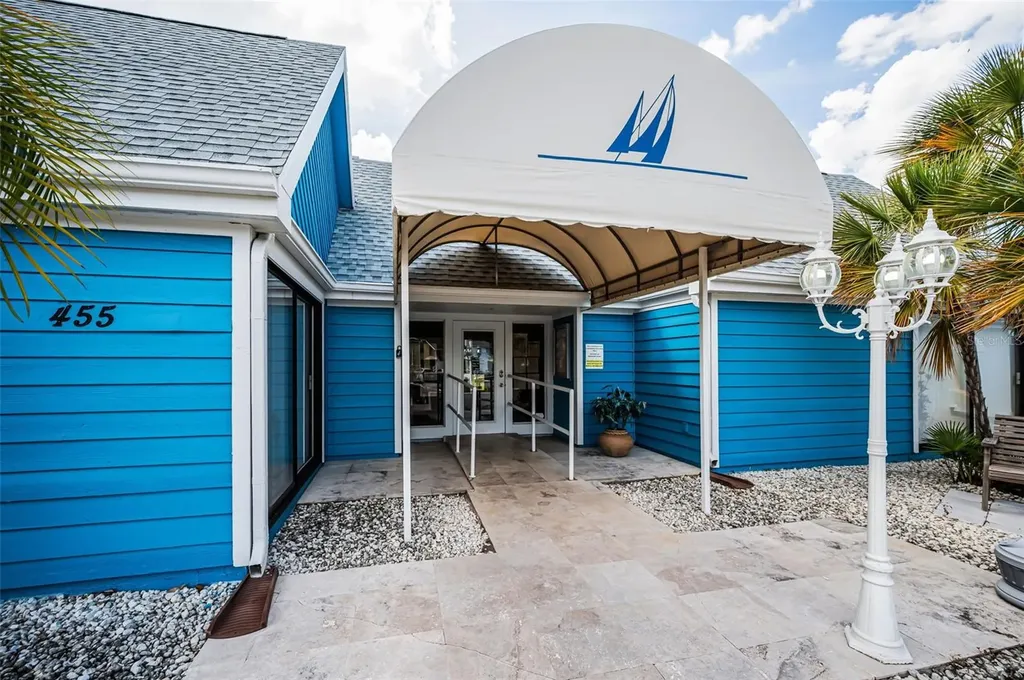 455 Alt 19 S Palm Harbor FL 34683
