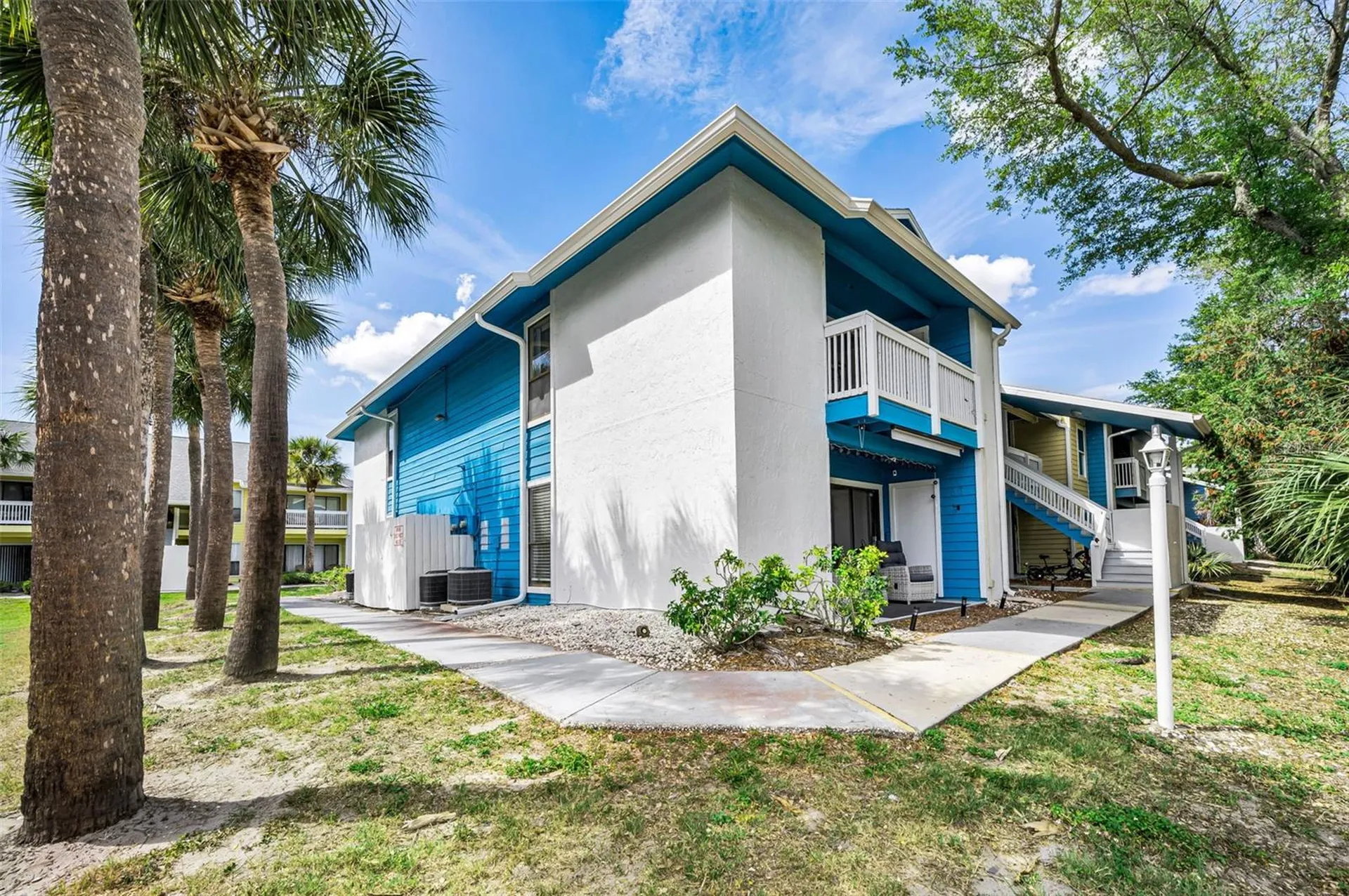455 Alt 19 S Palm Harbor FL 34683