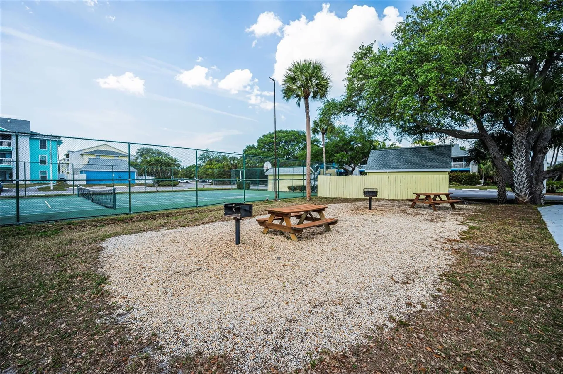 455 Alt 19 S Palm Harbor FL 34683