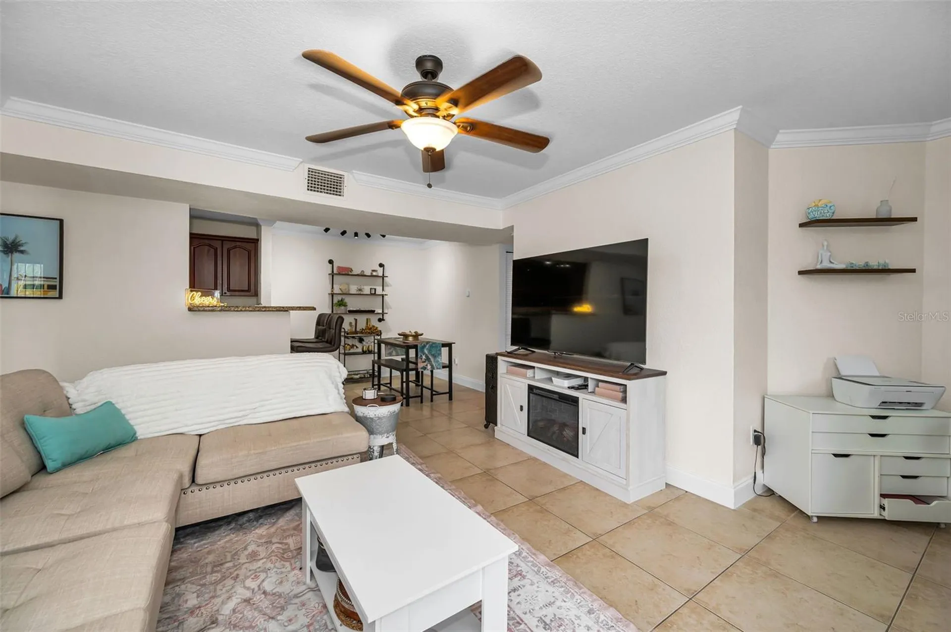 455 Alt 19 S Palm Harbor FL 34683