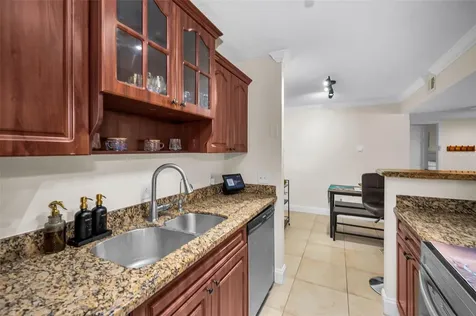 455 Alt 19 S Palm Harbor FL 34683