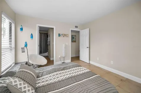 455 Alt 19 S Palm Harbor FL 34683