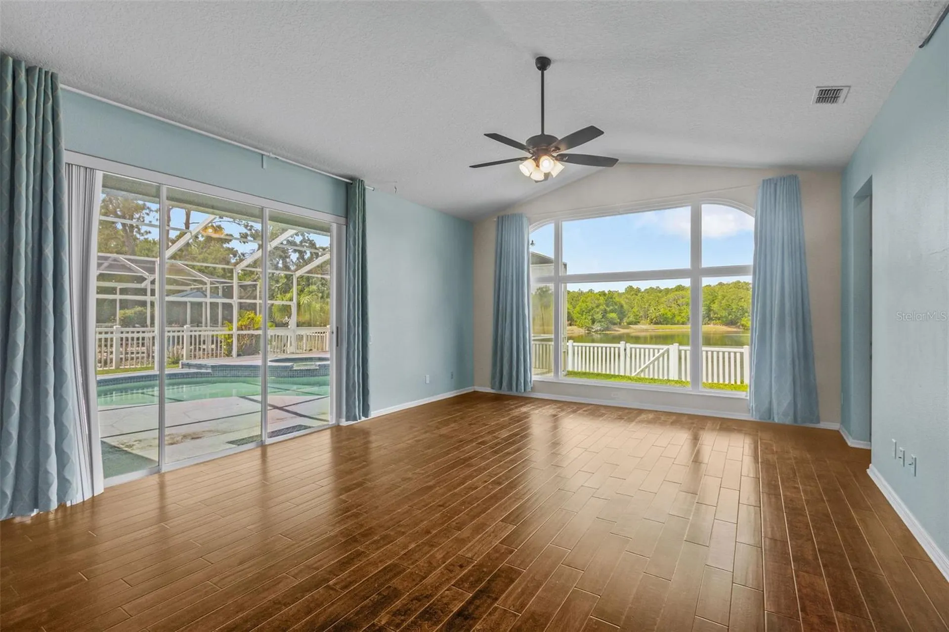 8739 Ashworth Drive Tampa FL 33647
