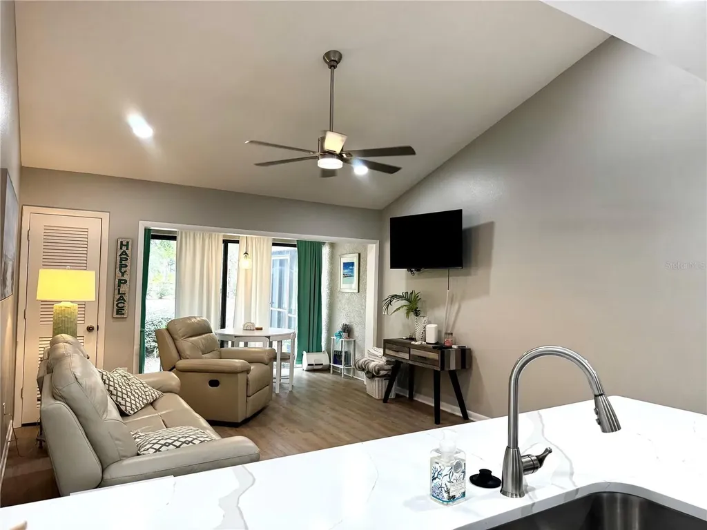 4707 Winslow Beacon Sarasota FL 34235